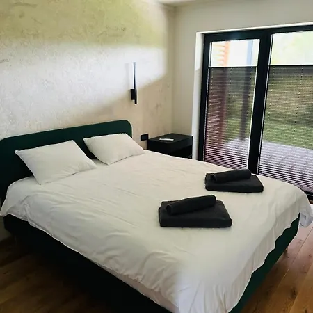 Trio - Golf Villa, Bbq, Sauna And Hot Tub Villa