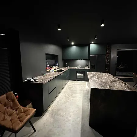Villa Trio - Golf Villa, Bbq, Sauna And Hot Tub *